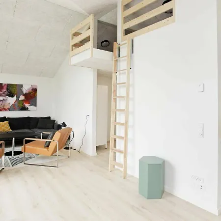 Three-bedroom Holiday In Tarm 12 Casa de Férias *